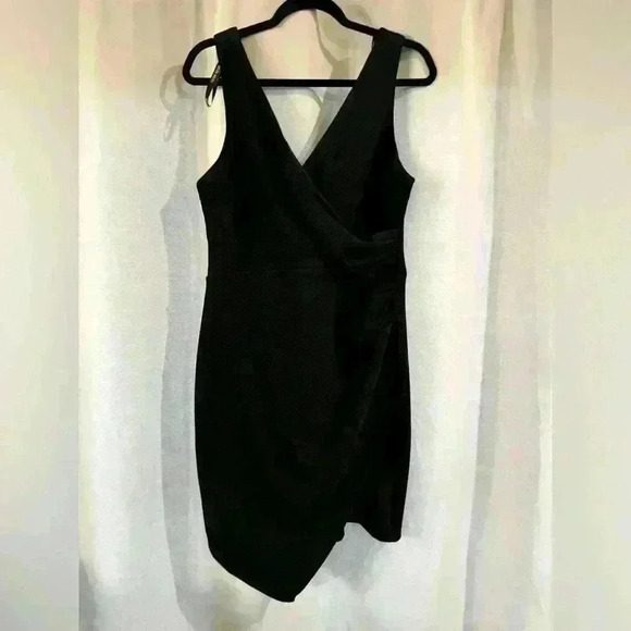 Women’s Black V-Cut BISOU BISOU Formal Dress - Picture 1 of 6